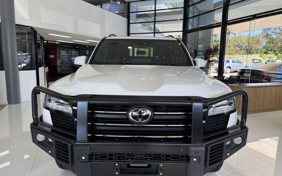 2024 Toyota Landcruiser GXL