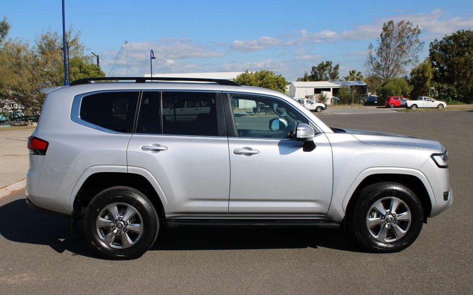 2024 Toyota Landcruiser VX