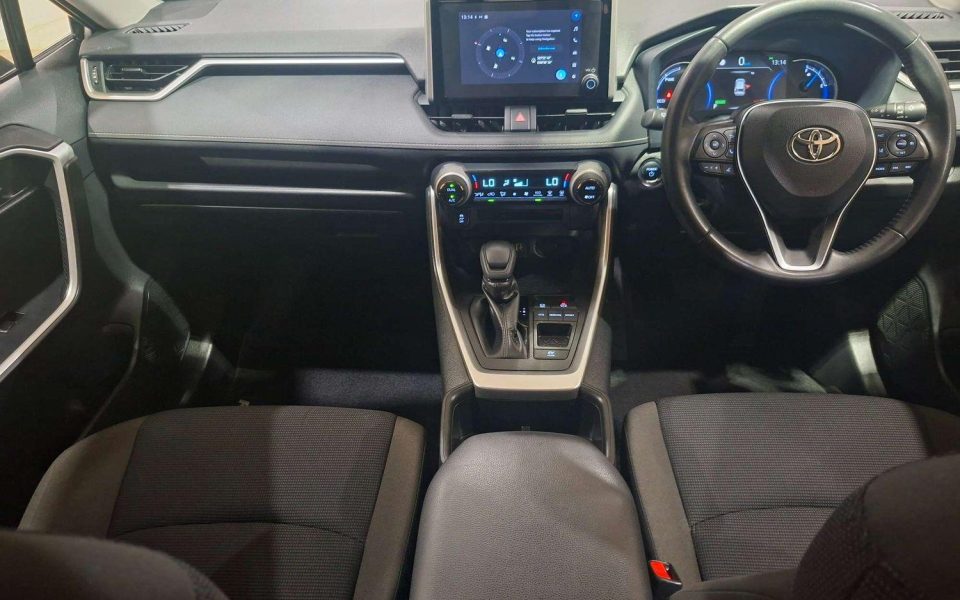 2024 Toyota RAV4 GX-2WD