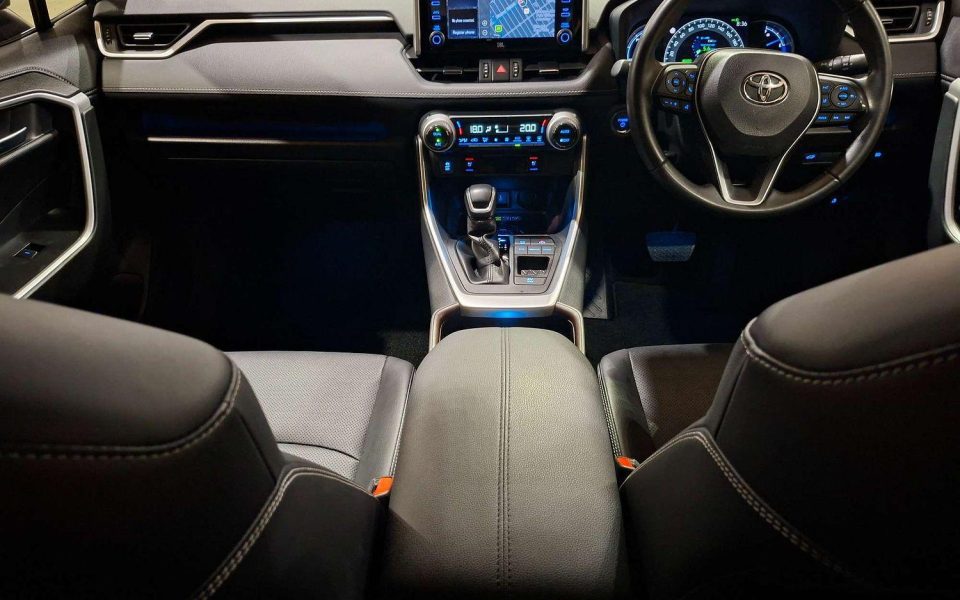 2022 Toyota Rav4 Hybrid Cruiser 2WD