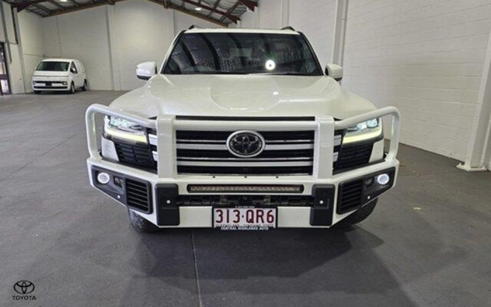 2022 Toyota Landcruiser VX