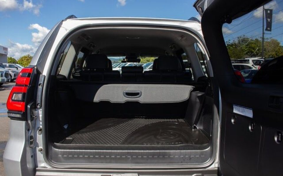 2023 Toyota Landcruiser Prado VX