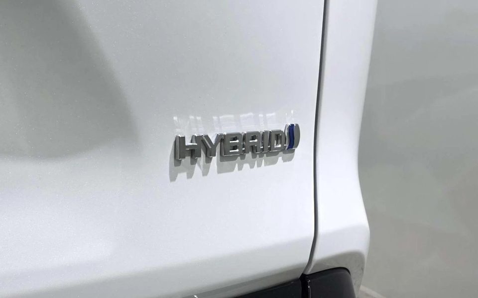 2024 Toyota RAV4 Hybrid XSE (2WD)