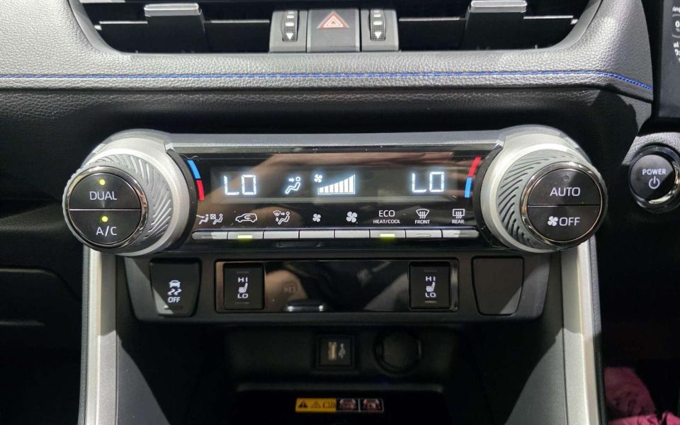 2024 Toyota RAV4 Hybrid XSE (2WD)