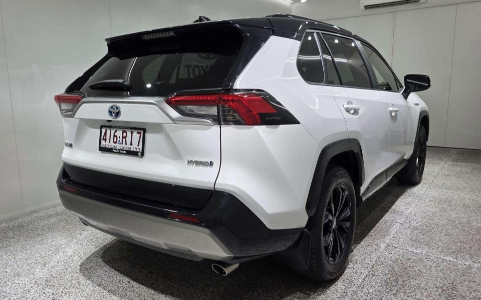 2024 Toyota RAV4 Hybrid XSE (2WD)