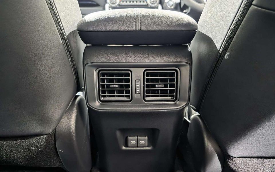 2024 Toyota RAV4 Hybrid XSE (2WD)