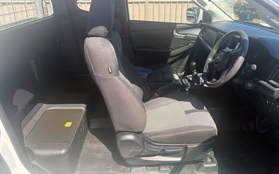 2023 Mazda BT-50 XT