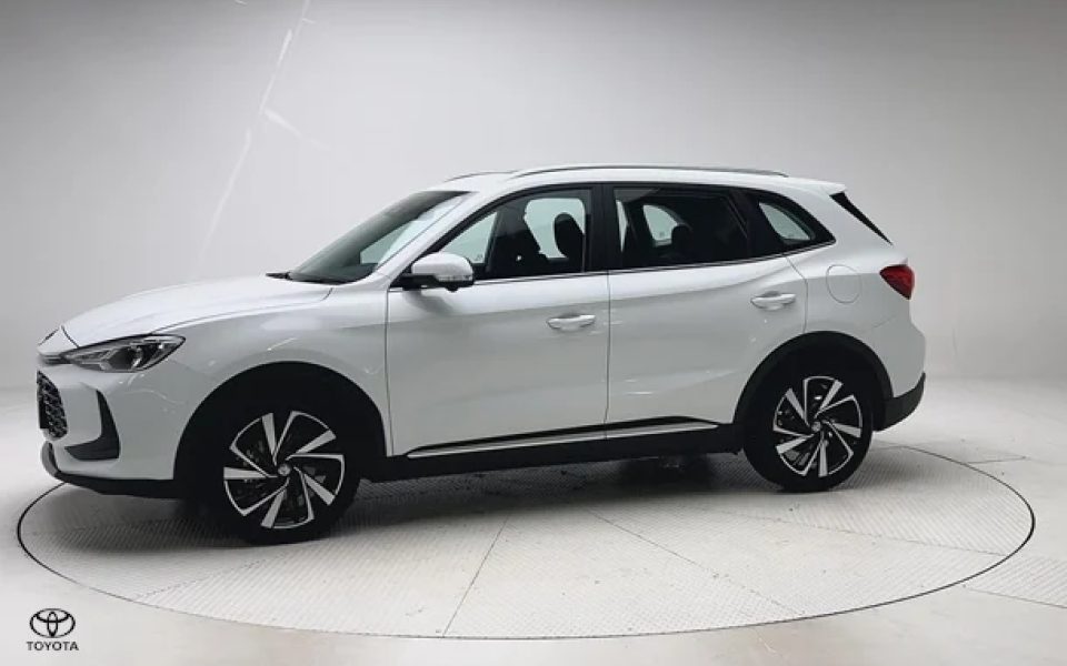 2024 M.G. ZS Essence Hybrid+