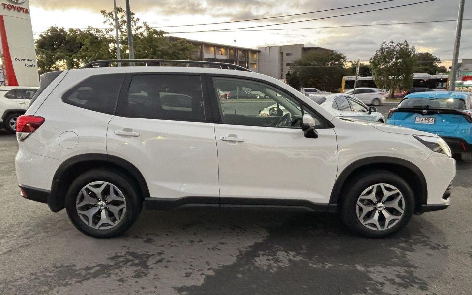 2024 Subaru Forester 2.5i