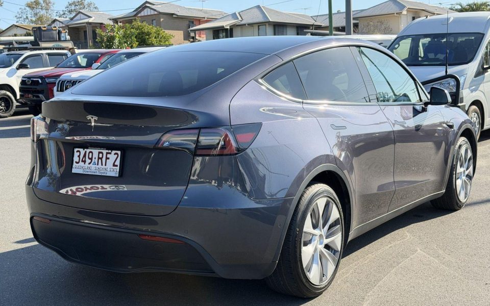 2023 Tesla Model Y Rear-Wheel Drive