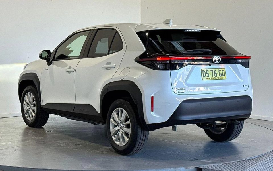 2025 Toyota Yaris Cross GXL
