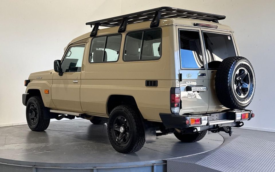 2024 Toyota LC Military GXL