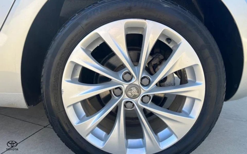 2018 Holden Astra R