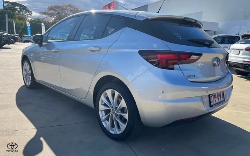 2018 Holden Astra R