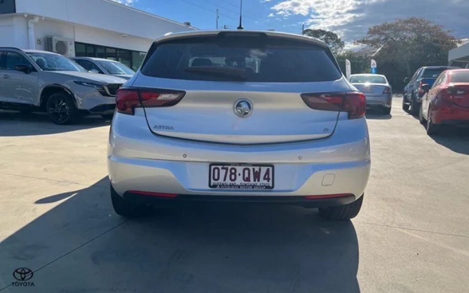 2018 Holden Astra R