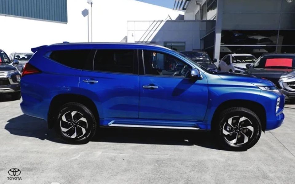 2024 Mitsubishi Pajero Sport GLS
