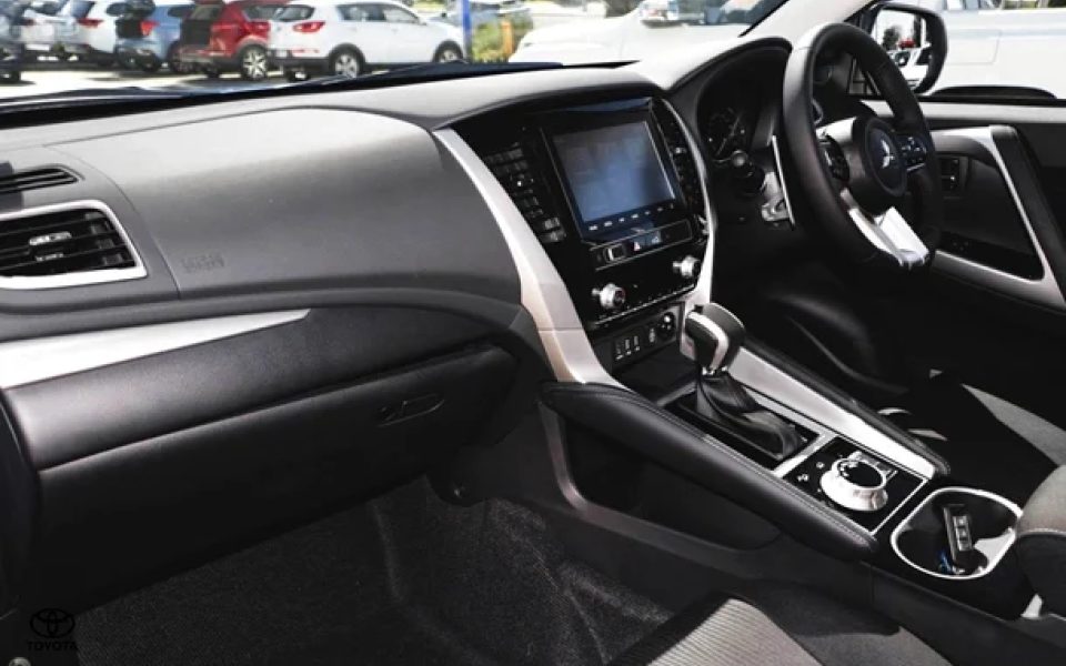 2024 Mitsubishi Pajero Sport GLS