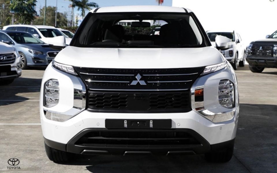 2025 Mitsubishi Outlander PHEV ES
