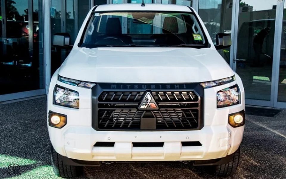 2026 Mitsubishi Triton GLX