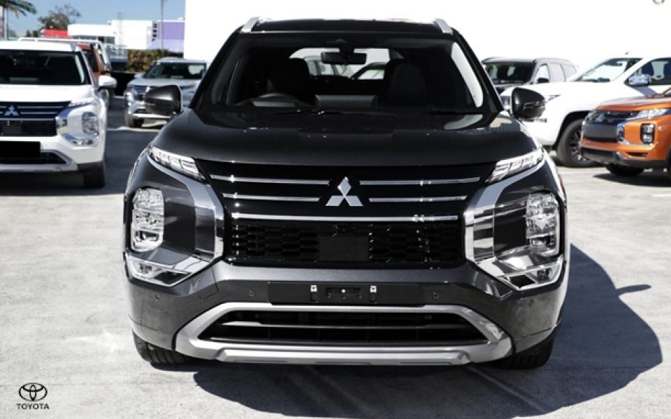 2026 Mitsubishi Outlander Exceed