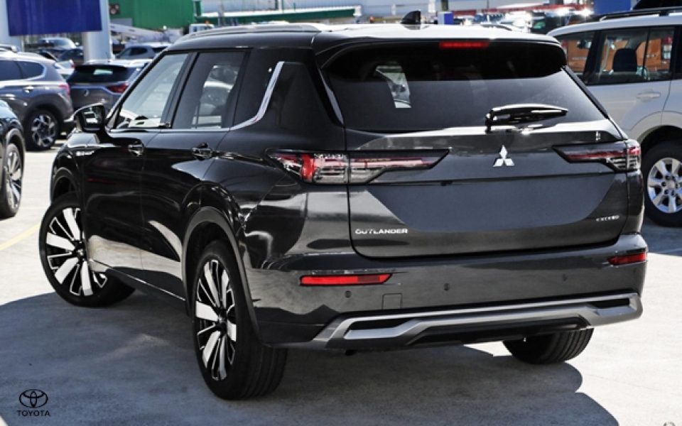 2026 Mitsubishi Outlander Exceed