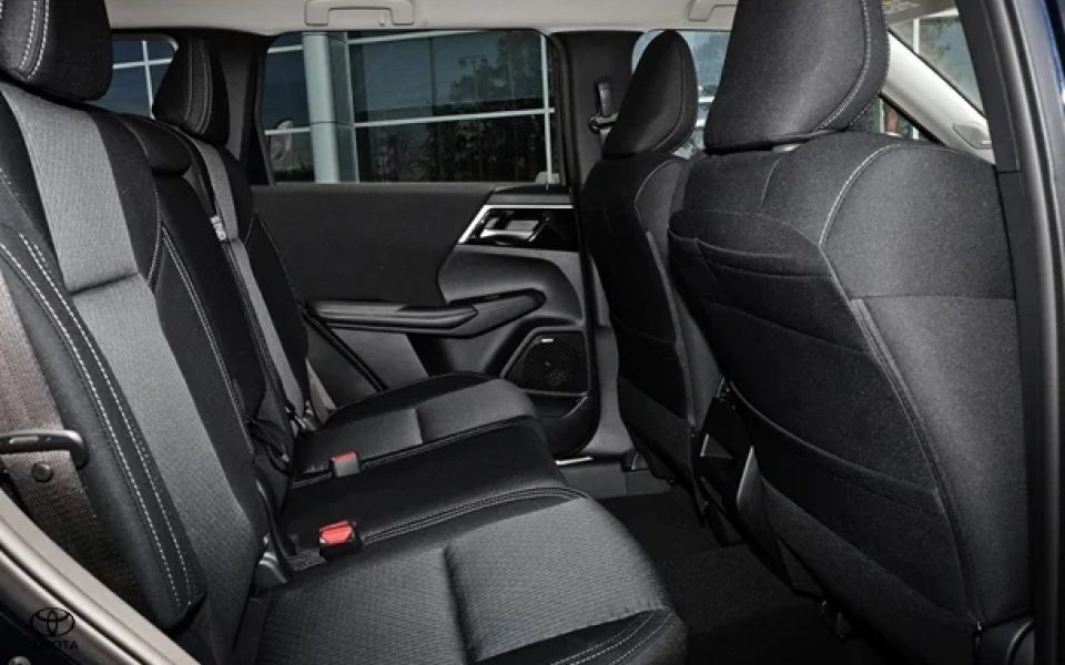 2025 Mitsubishi Outlander LS