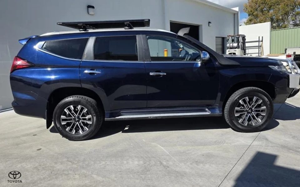 2022 Mitsubishi Pajero Sport GLS