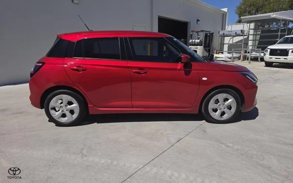 2024 Suzuki Swift Hybrid Plus
