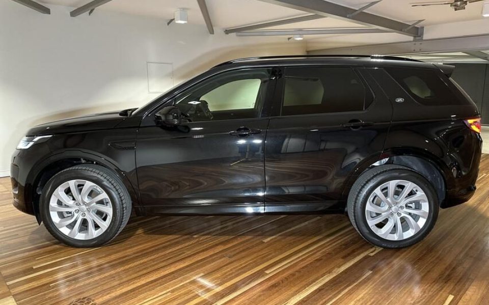 2022 Land Rover Discovery Sport P250 R-Dynamic SE