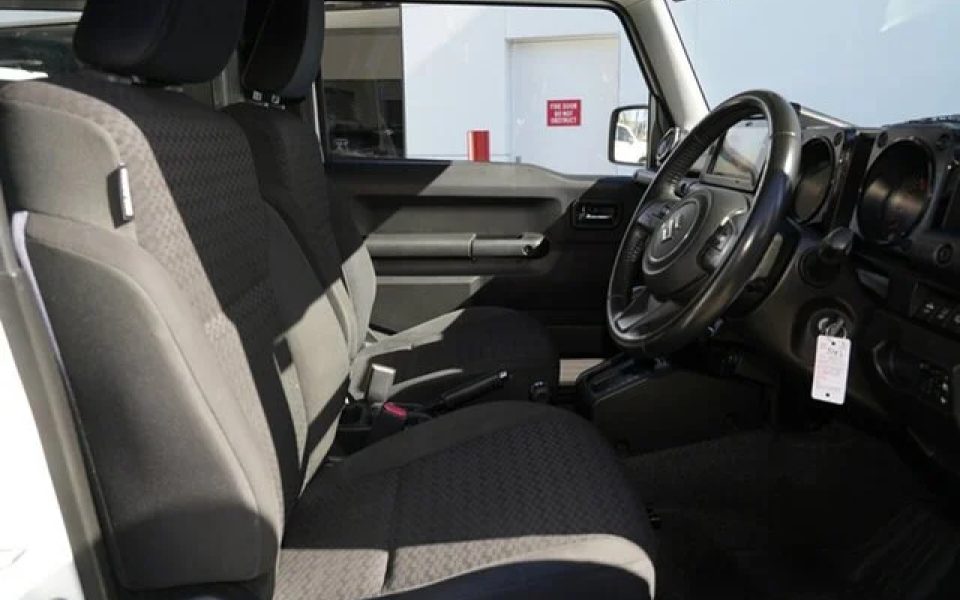 2020 SUZUKI JIMNY Base