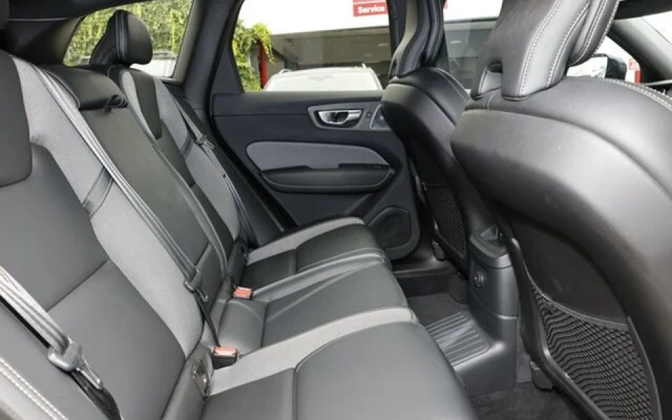 2022 VOLVO XC60 Recharge Ultimate T8 Plug-In Hybrid