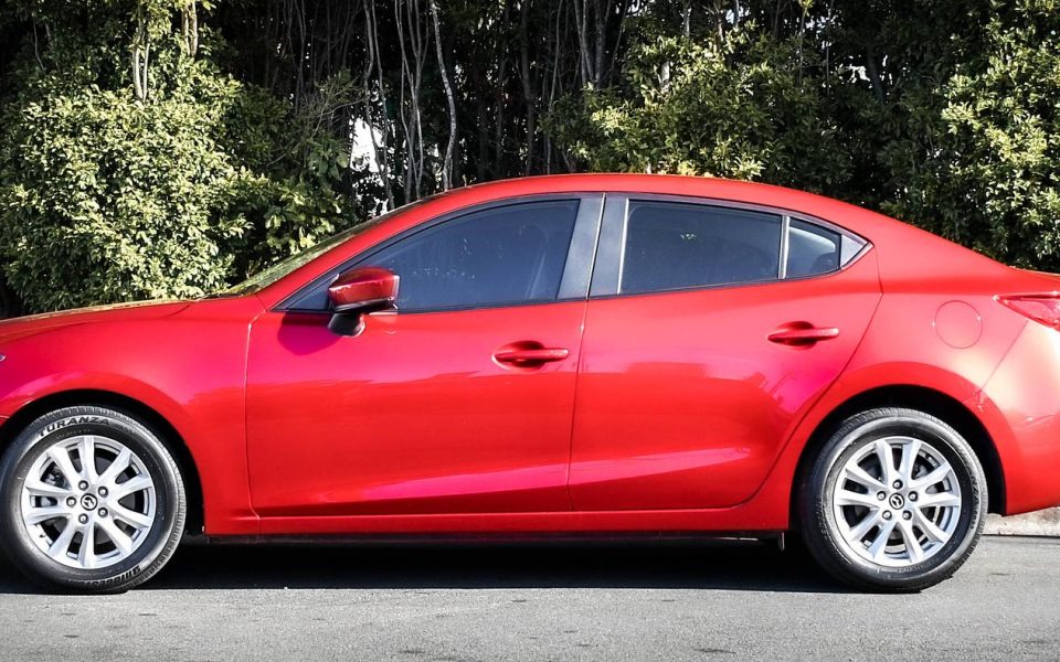 2018 Mazda MAZDA3 Neo Sport