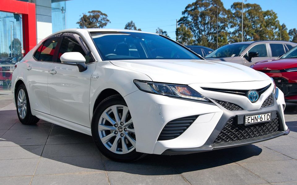 2020 Toyota CAMRY HYBRID Ascent Sport