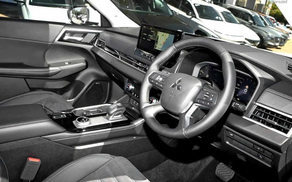 2025 Mitsubishi Outlander ZM MY25 Aspire 2WD White Diamond 8 Speed Constant Variable Wagon