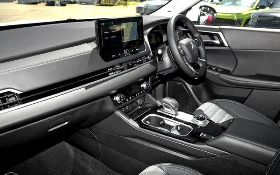 2025 Mitsubishi Outlander ZM MY25 Aspire 2WD White Diamond 8 Speed Constant Variable Wagon