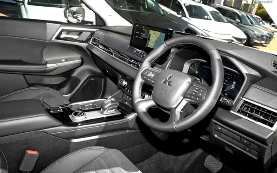 2025 Mitsubishi Outlander ZM MY25 Aspire 2WD White Diamond 8 Speed Constant Variable Wagon