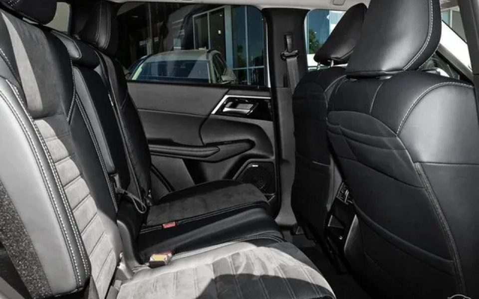 2025 Mitsubishi Outlander ZM MY25 Aspire 2WD White Diamond 8 Speed Constant Variable Wagon
