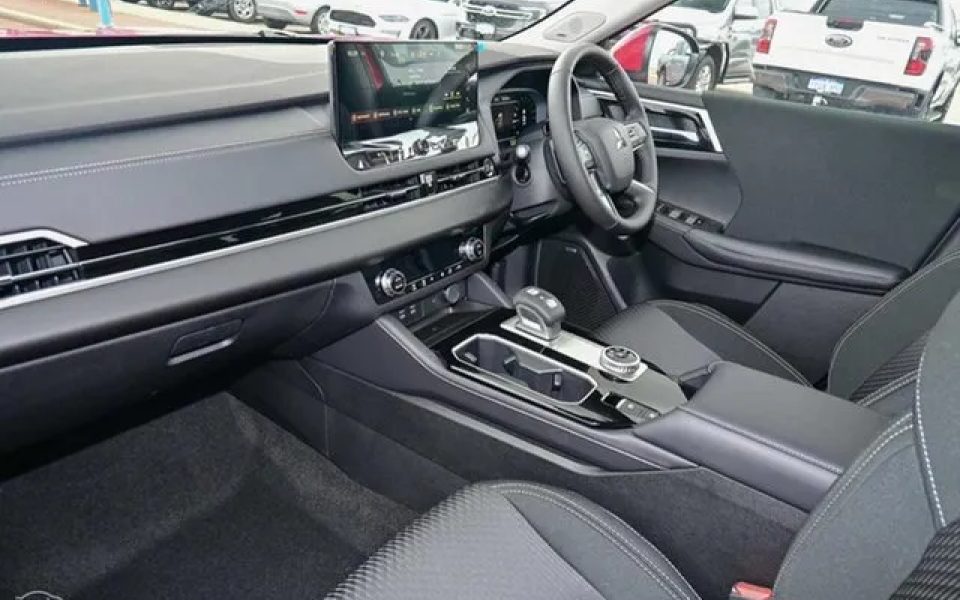 2025 Mitsubishi Outlander ZM MY25 LS 2WD Red Diamond 8 Speed Constant Variable Wagon