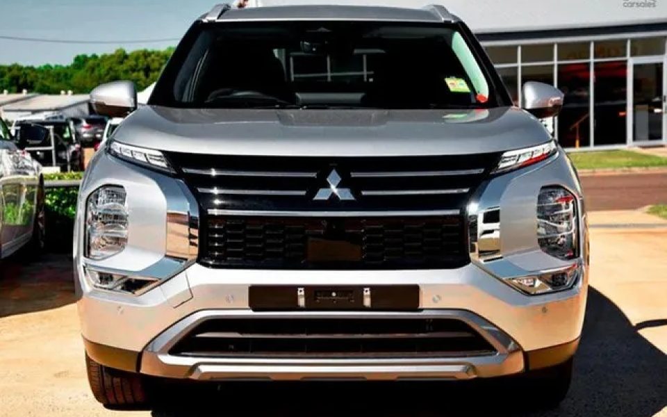 2025 Mitsubishi Outlander ZM MY25 LS AWD Sterling Silver 8 Speed Constant Variable Wagon
