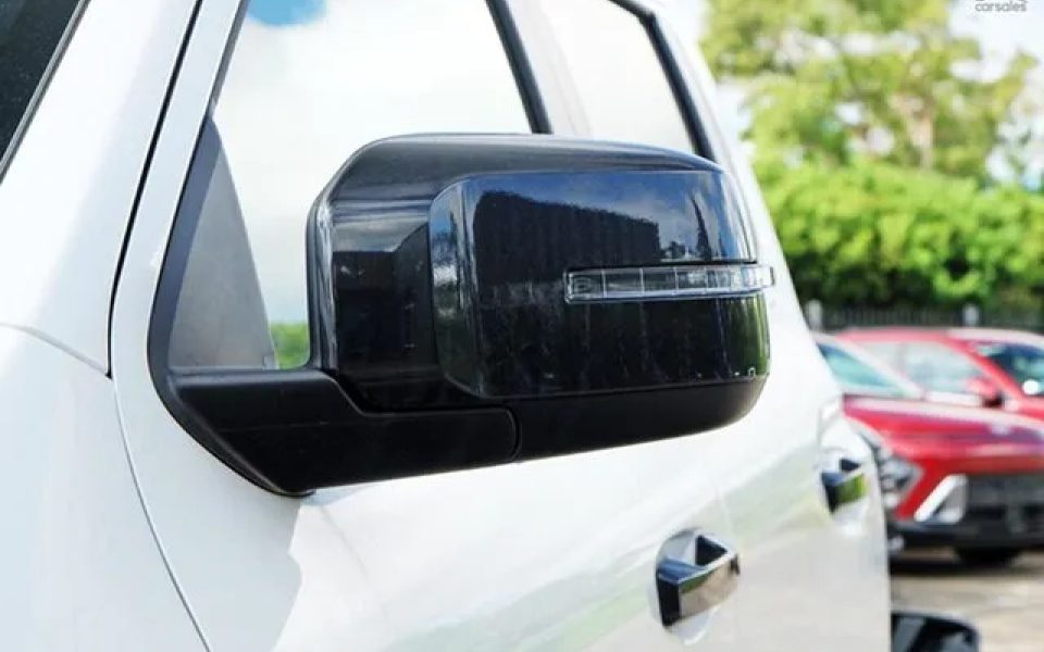 2025 Mitsubishi Triton MV MY25 GSR Double Cab 4x4 White Diamond 6 Speed Sports Automatic Cab Chassis