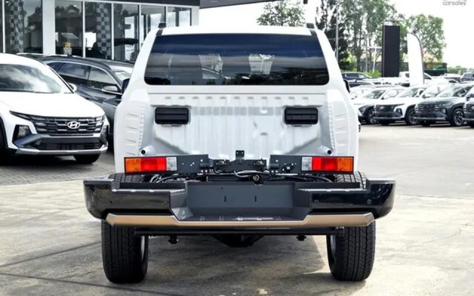 2025 Mitsubishi Triton MV MY25 GSR Double Cab 4x4 White Diamond 6 Speed Sports Automatic Cab Chassis