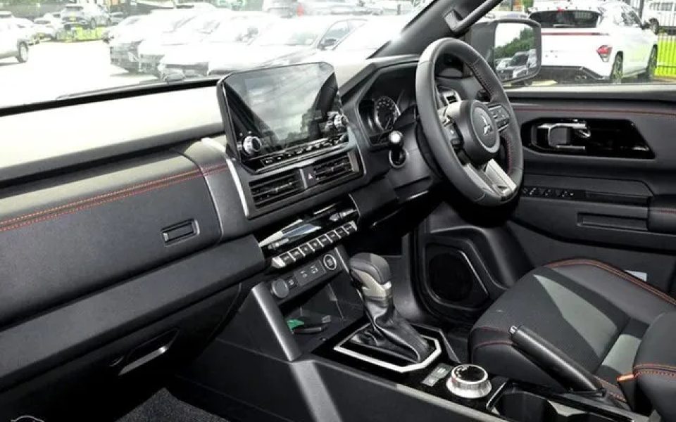 2025 Mitsubishi Triton MV MY25 GSR Double Cab 4x4 White Diamond 6 Speed Sports Automatic Cab Chassis