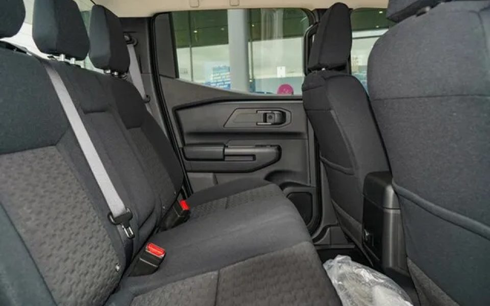 2025 Mitsubishi Triton MV MY25 GLX Double Cab 4x4 White 6 Speed Manual Cab Chassis