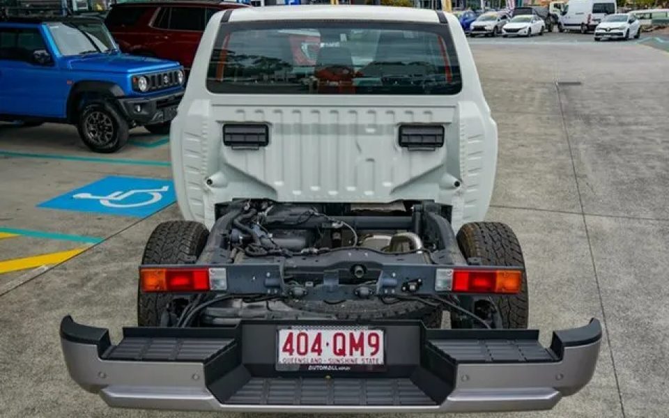 2025 Mitsubishi Triton MV MY25 GLX Double Cab 4x4 White 6 Speed Manual Cab Chassis