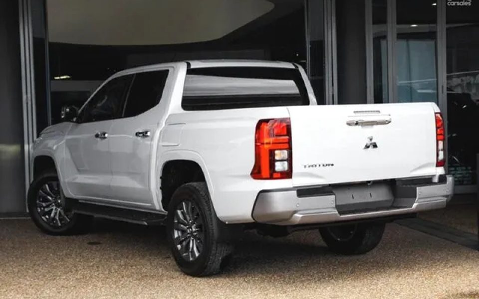 2025 Mitsubishi Triton MV MY25 GLS Pick-up Double Cab 4x4 White Diamond 6 Speed Sports Automatic