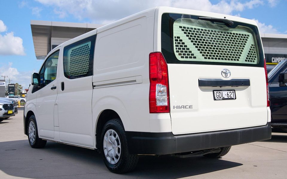 2022 Toyota HIACE LWB