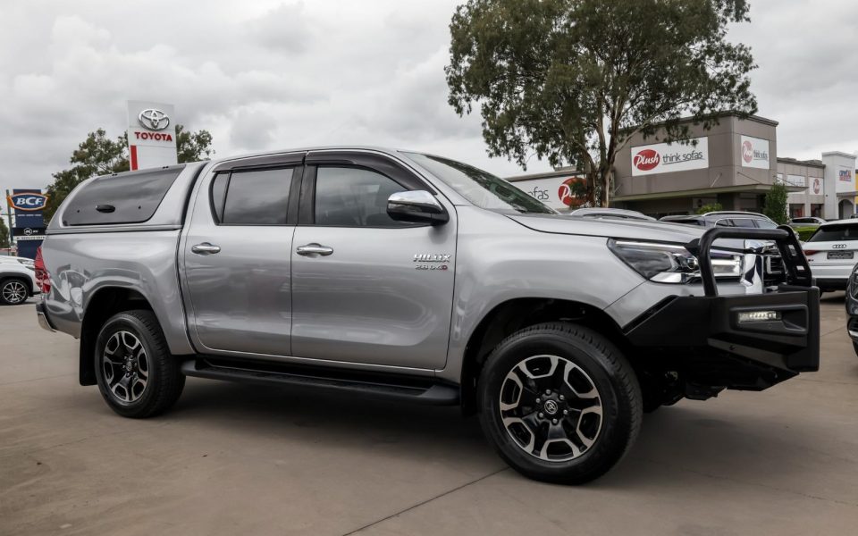 2022 Toyota HILUX SR5