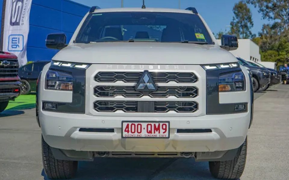 2025 Mitsubishi Triton MV MY25 GSR Double Cab 4x4 White Diamond 6 Speed Sports Automatic Cab Chassis
