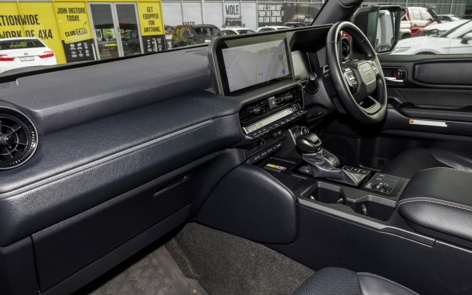 2025 Toyota Prado GXL