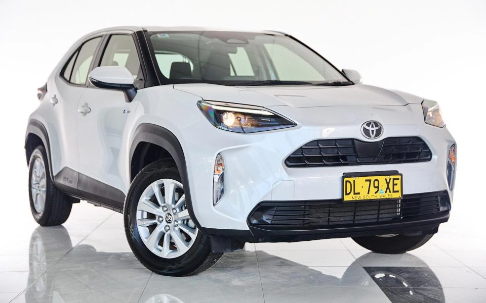 2024 Toyota Yaris Cross Hybrid GX